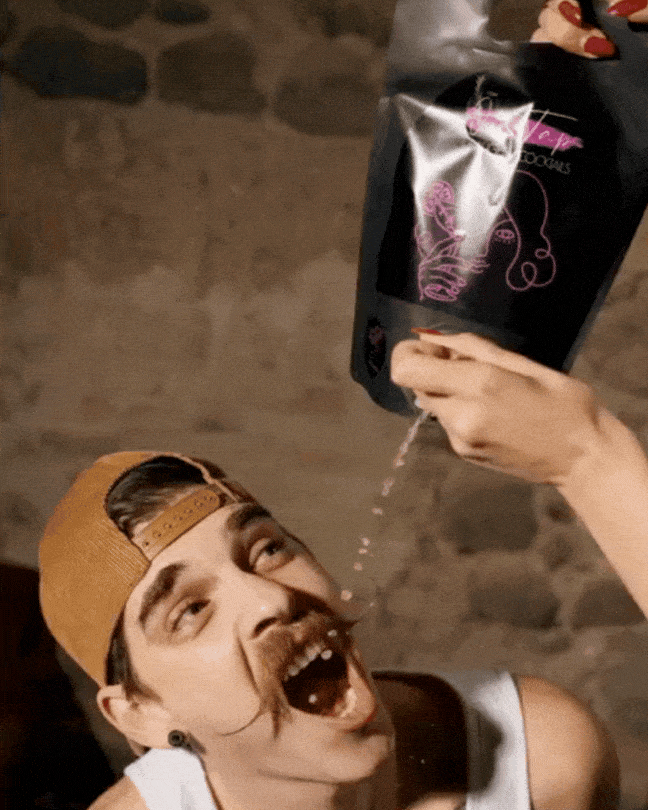 Rankų darbo kokteiliai lanksčioje pakuotėje